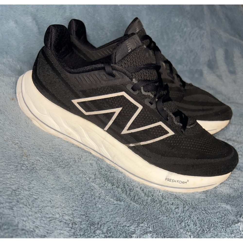 Mens size 12 New Balance 1080 Vongo’s